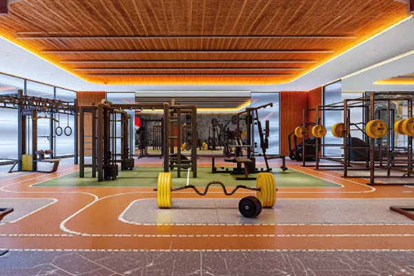 2,50,000 sq.ft Clubhouse with Spa, Salon, Bowling & Screening Rooms