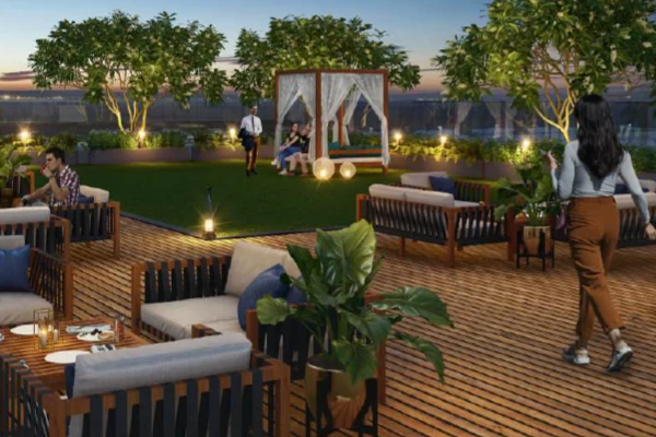 Outdoor Dining & Social Spaces