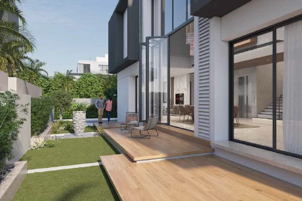 Private Gardens & Decks